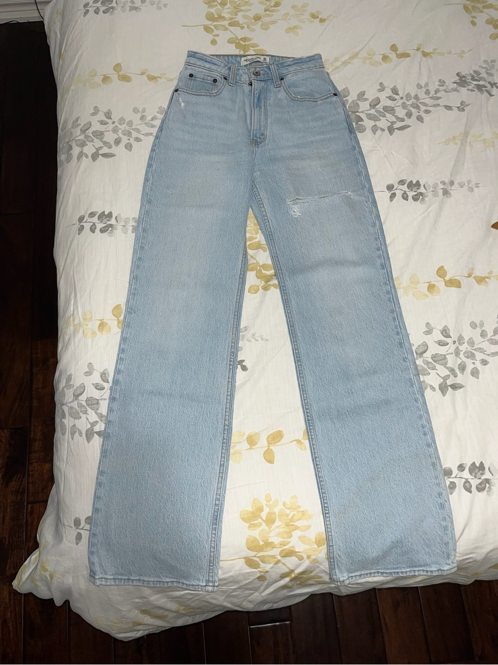 Abercrombie curve love high rise 90s relaxed jean
